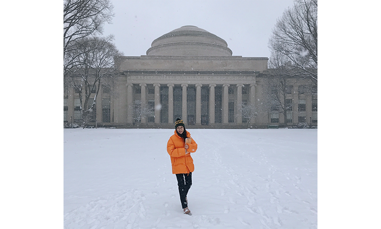 UN alumna Xinyi Gu at MIT